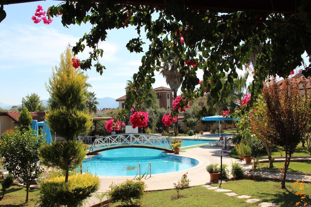 Lale Apartments Fethiye Buitenkant foto