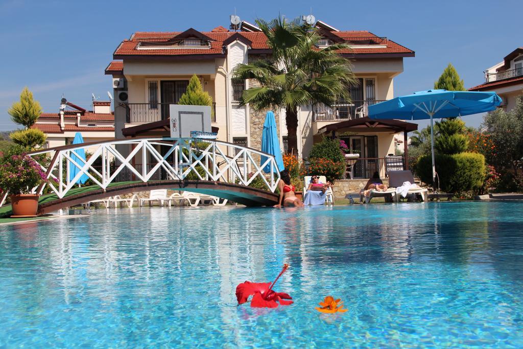 Lale Apartments Fethiye Buitenkant foto