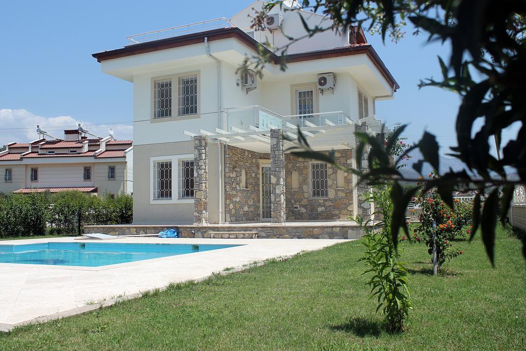Lale Apartments Fethiye Buitenkant foto