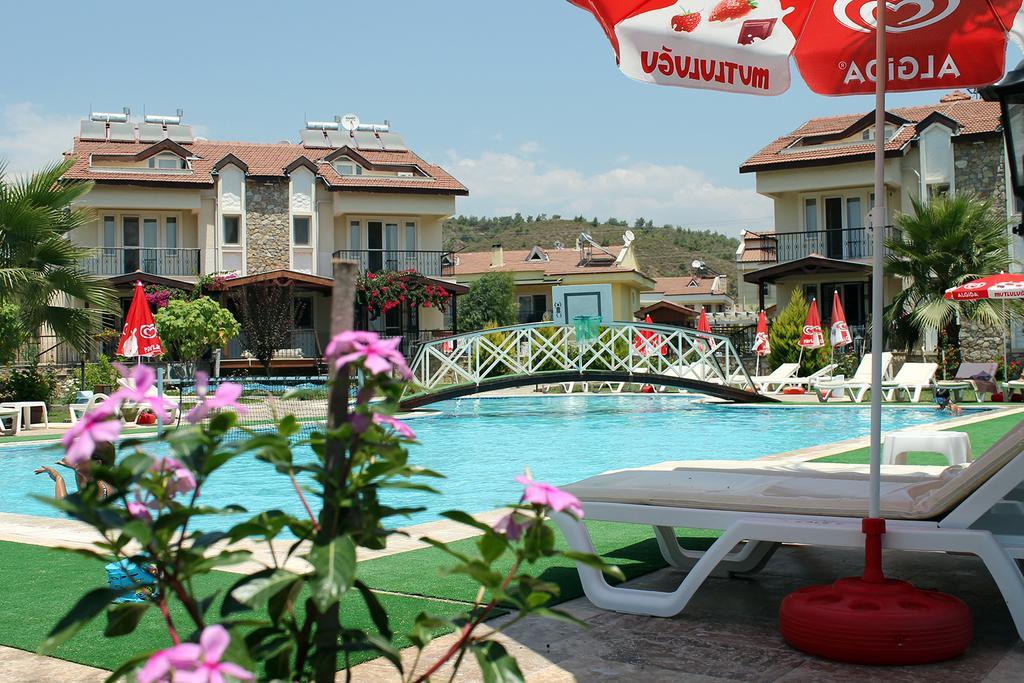 Lale Apartments Fethiye Buitenkant foto