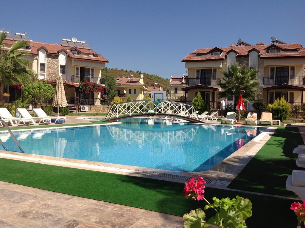 Lale Apartments Fethiye Buitenkant foto