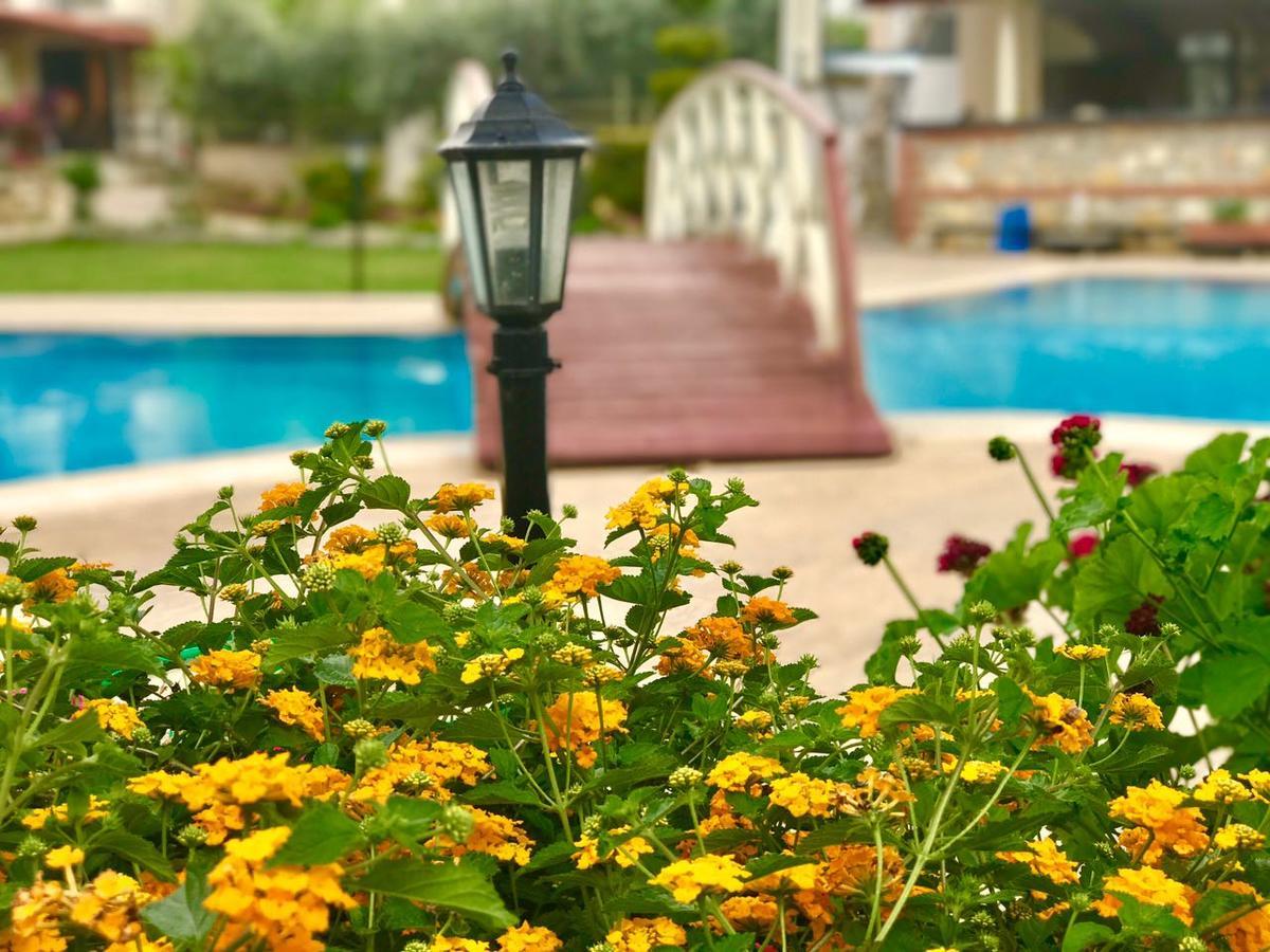 Lale Apartments Fethiye Buitenkant foto
