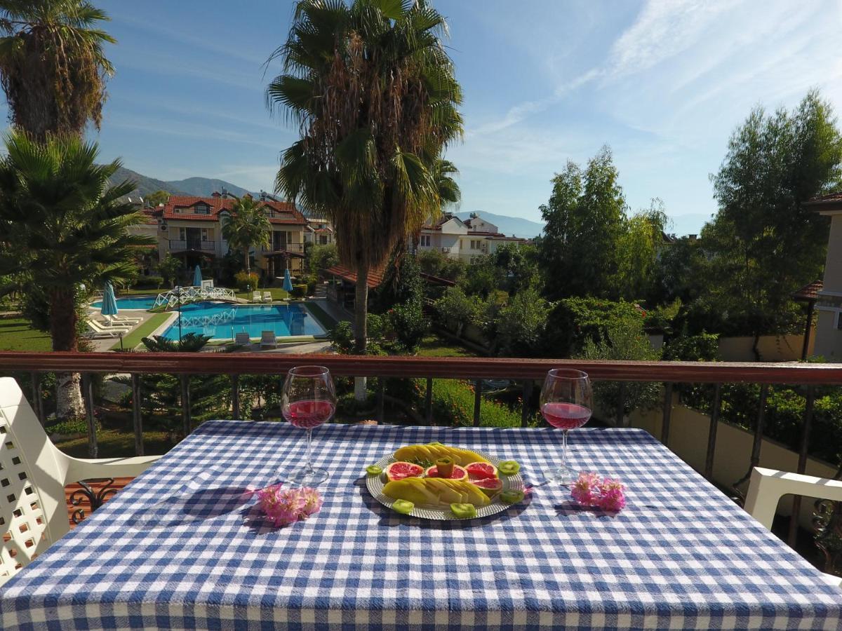 Lale Apartments Fethiye Buitenkant foto